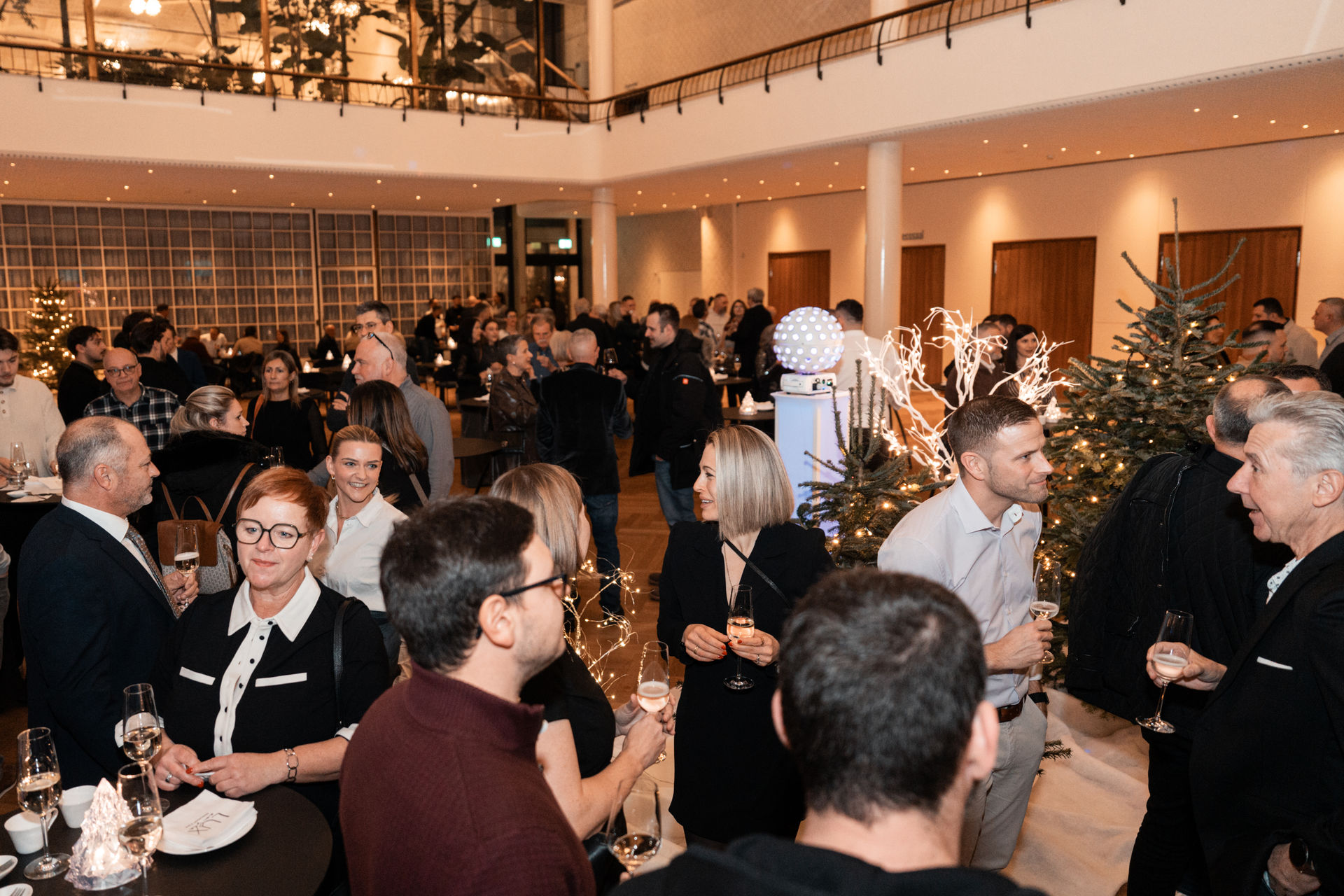 8 251128 Meier Kopp Weihnachtsanlass 8