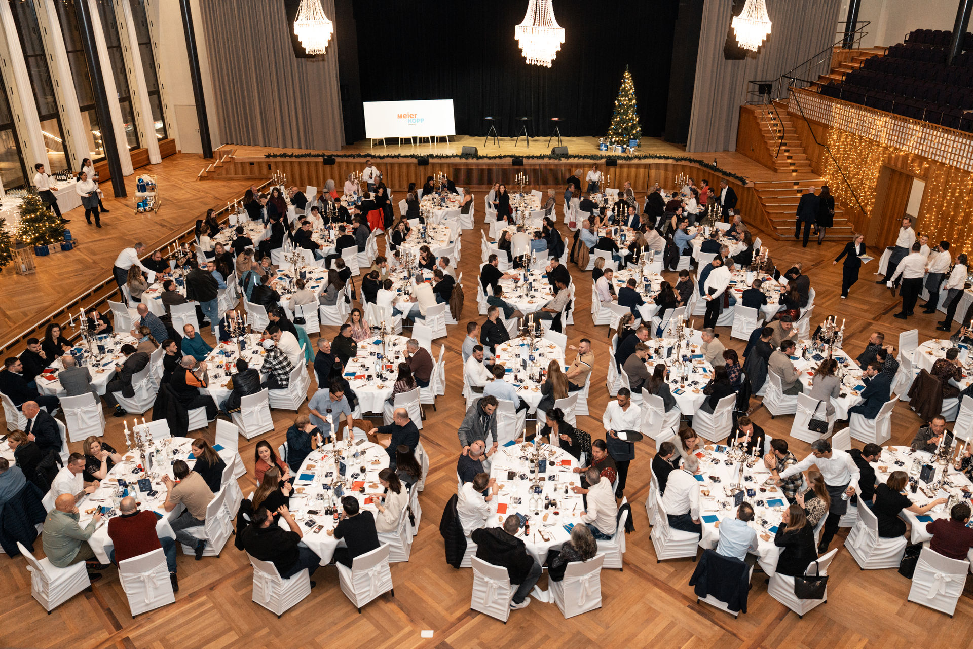 85 251128 Meier Kopp Weihnachtsanlass 85